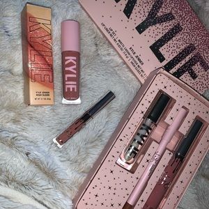 Kylie Cosmetics Bundle